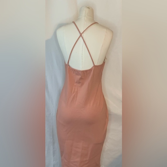 Pink Sheath Dress w/Plunge Neckline with cross spaghetti straps size Large NWOT - Picture 2 of 3